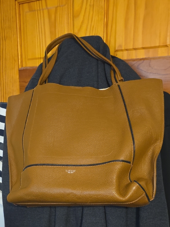 Botkier Handbags - Botkier Tan Leather Tote with Black Zipper